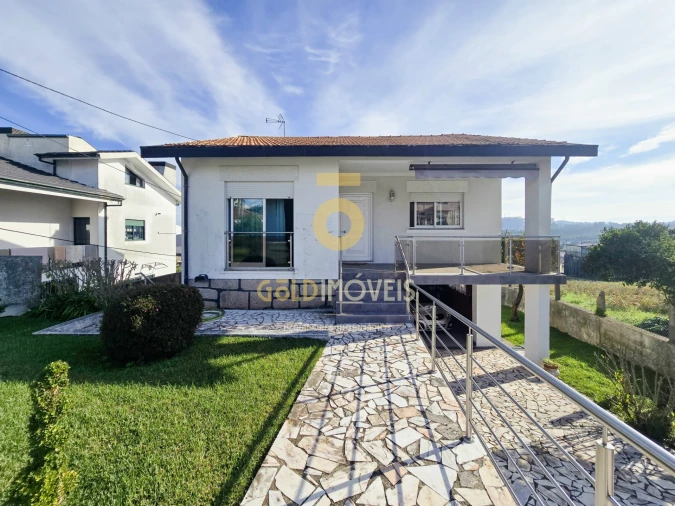 Moradia T4 para Venda em Lourosa Foto 24