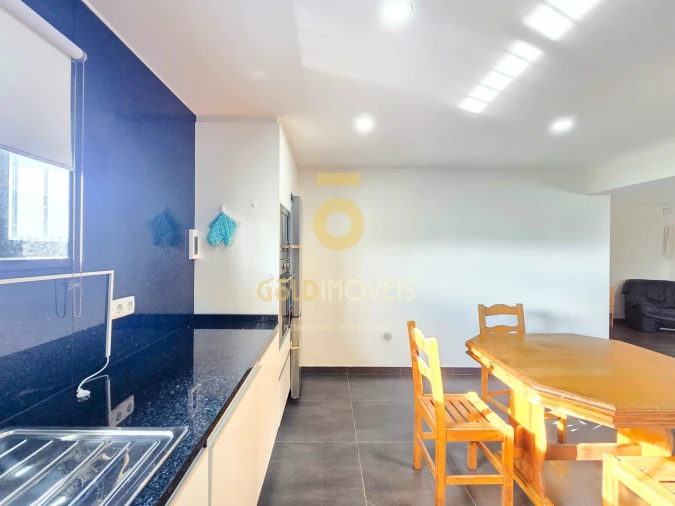 Moradia T4 para Venda em Lourosa Foto 5