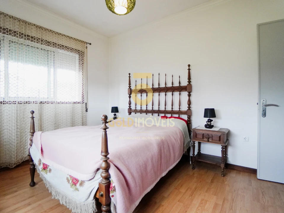 Moradia T4 para Venda em Lourosa Foto 15