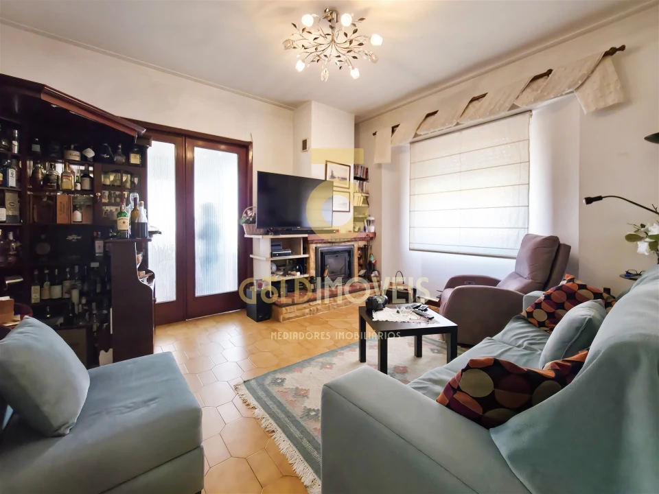Apartamento T3 para Venda em Mafamude e Vilar do Paraíso Foto 18