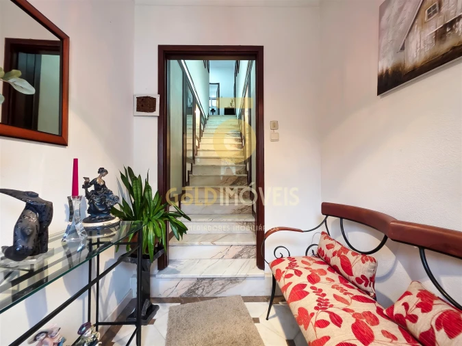 Apartamento T3 para Venda em Mafamude e Vilar do Paraíso Foto 35