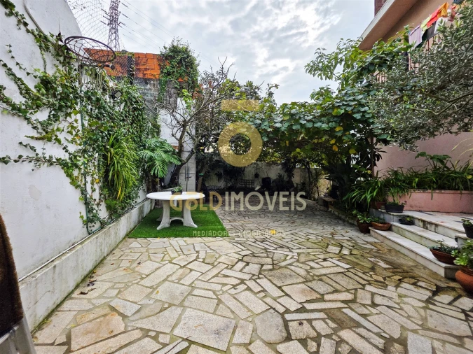 Apartamento T3 para Venda em Mafamude e Vilar do Paraíso Foto 32