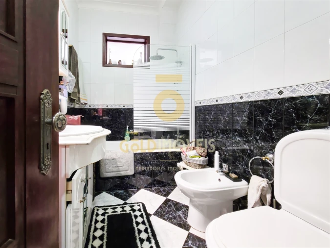 Apartamento T3 para Venda em Mafamude e Vilar do Paraíso Foto 46