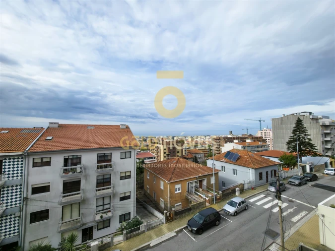 Apartamento T3 para Venda em Mafamude e Vilar do Paraíso Foto 41