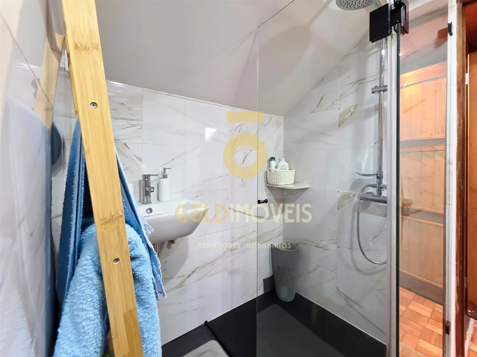 Apartamento T3 para Venda em Mafamude e Vilar do Paraíso Foto 23