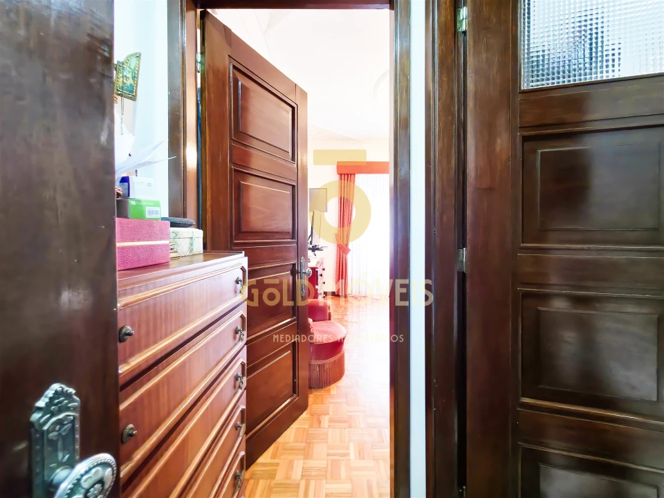 Apartamento T3 para Venda em Mafamude e Vilar do Paraíso Foto 47