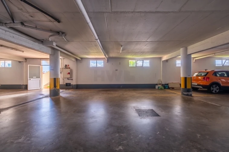 Apartamento T2 para Venda em Caniço Foto 22