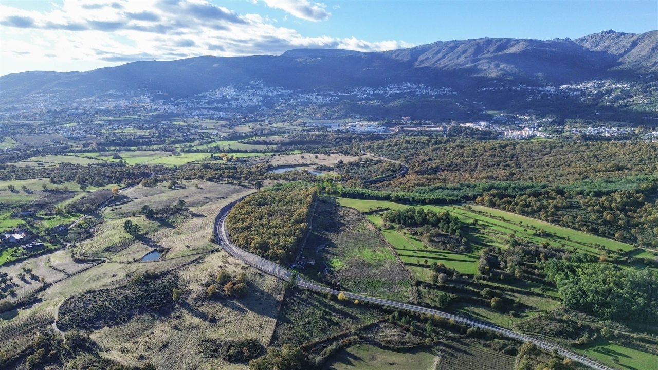 Quinta T0 para Venda em Teixoso e Sarzedo Foto 2