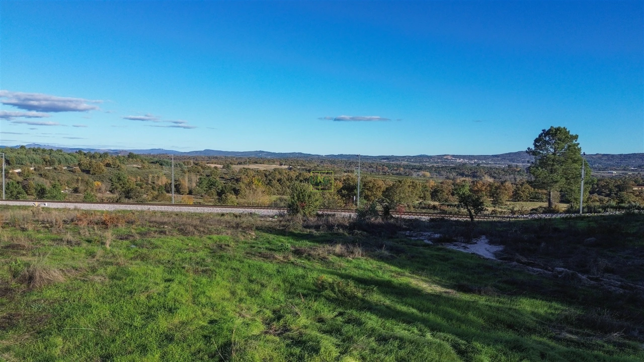 Quinta T0 para Venda em Teixoso e Sarzedo Foto 25