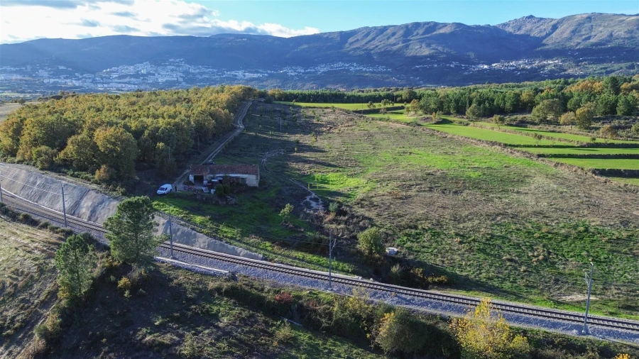 Quinta T0 para Venda em Teixoso e Sarzedo Foto 13
