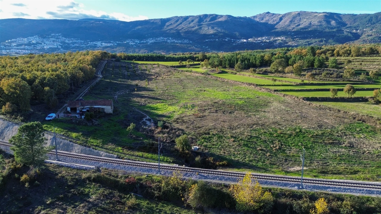 Quinta T0 para Venda em Teixoso e Sarzedo Foto 14
