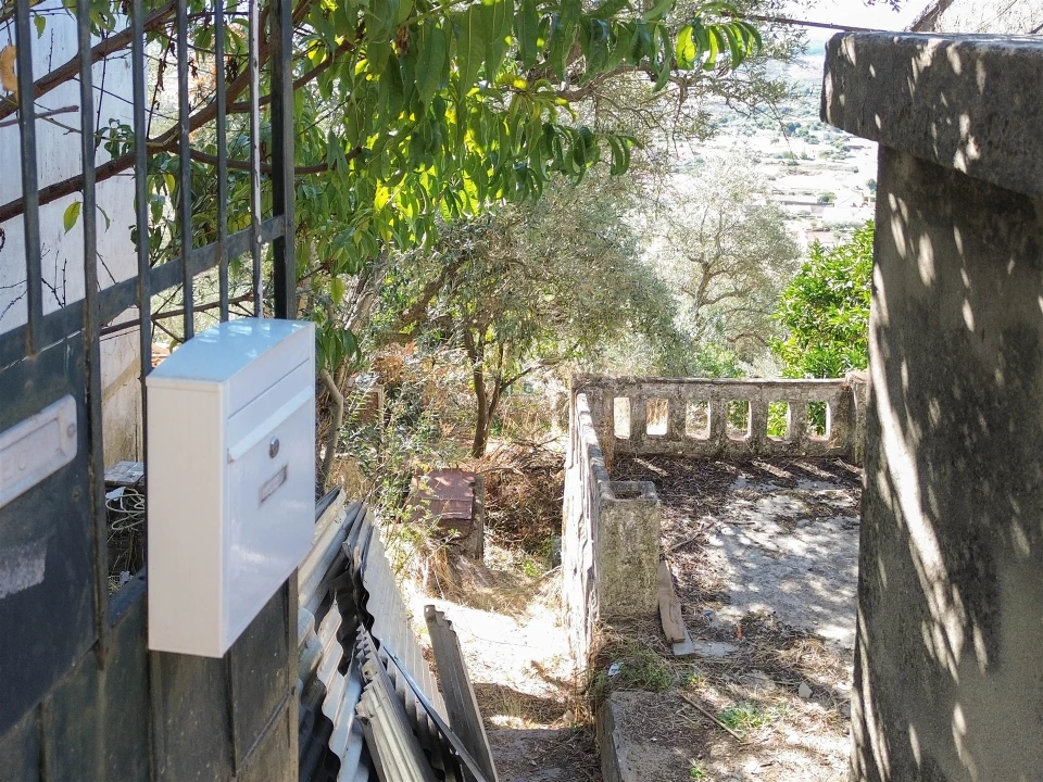 Moradia T2 para Venda em Penha Garcia Foto 4