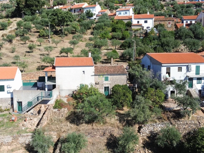 Moradia T2 para Venda em Penha Garcia Foto 10