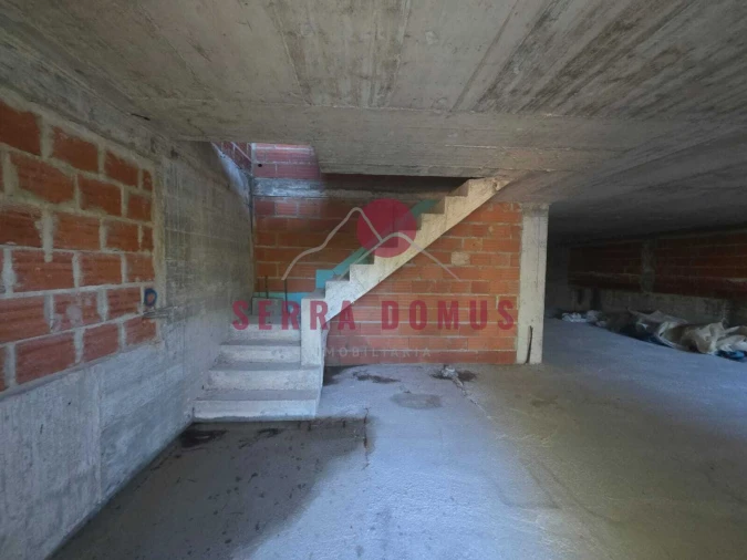 Moradia T4 para Venda em Alcabideche Foto 20