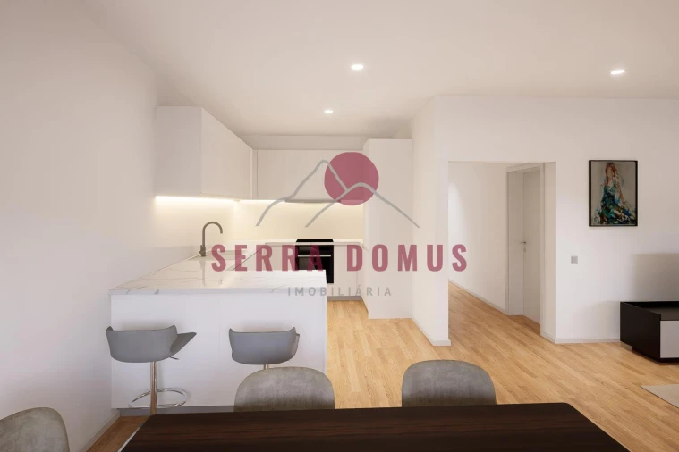 Moradia T4 para Venda em Alcabideche Foto 5