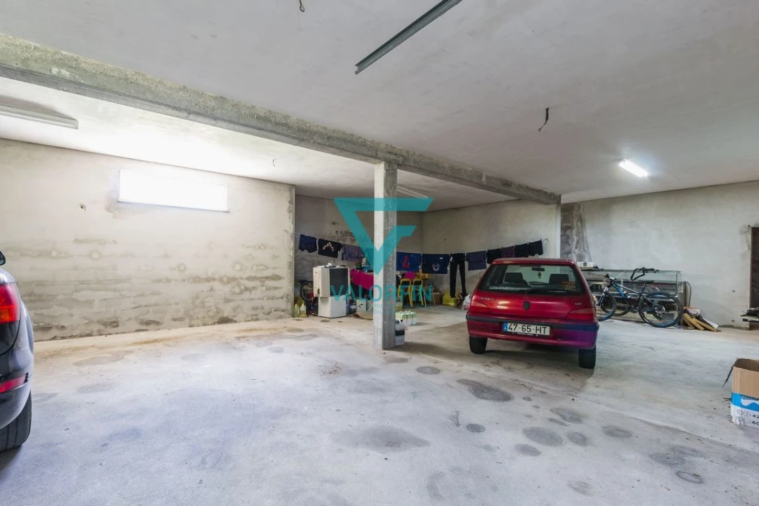 Moradia T4 para Venda em Almagreira Foto 15