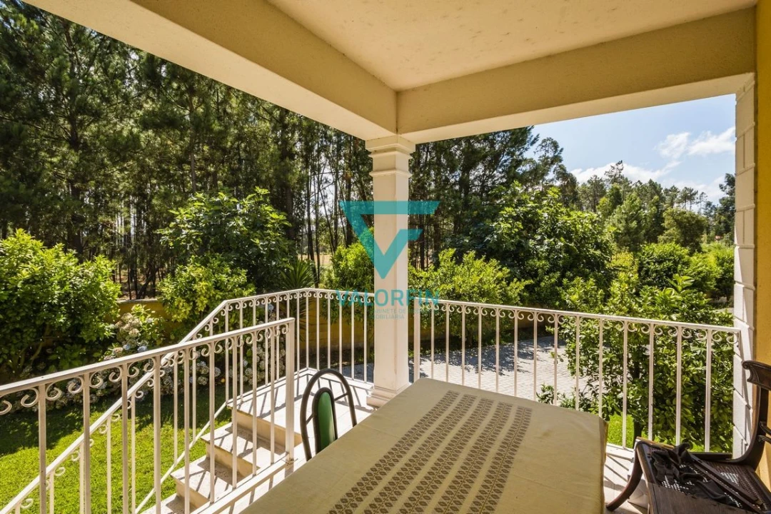 Moradia T4 para Venda em Almagreira Foto 16