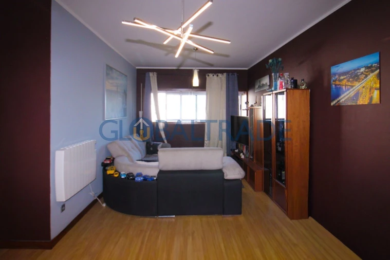 Apartamento T2 para Venda em Moreira Foto 10