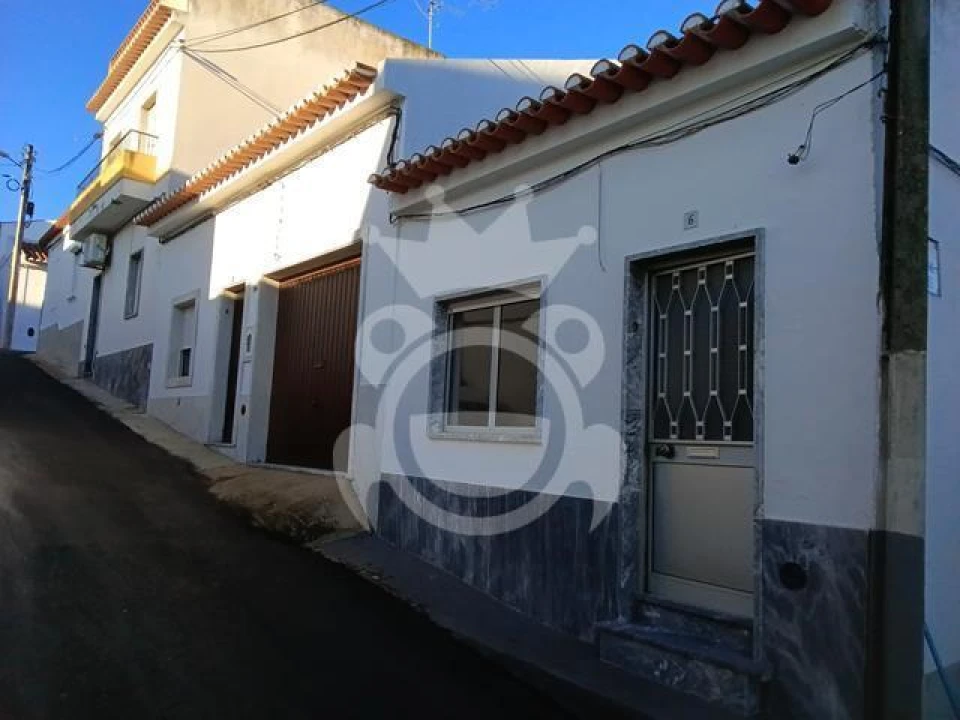 Moradia T2 para Venda em Santo Agostinho e São João Baptista e Santo Amador Foto 2