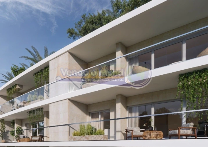 Apartamento T3 para Venda em Carnaxide e Queijas