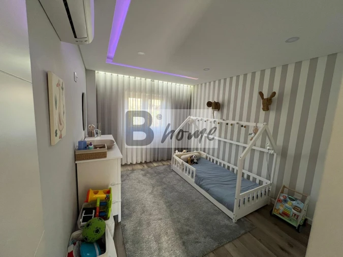 Apartamento T3 para Venda em Charneca de Caparica e Sobreda Foto 13