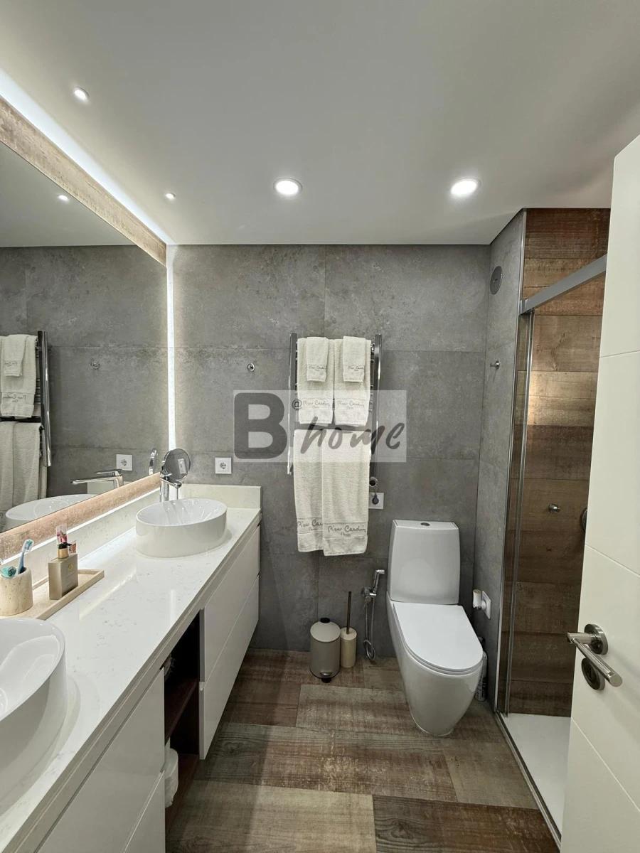 Apartamento T3 para Venda em Charneca de Caparica e Sobreda Foto 16