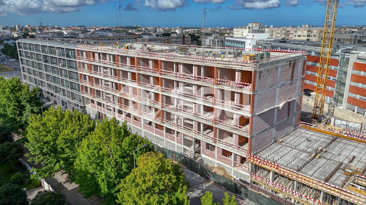 Apartamento T1 para Venda em Pedrouços Foto 14