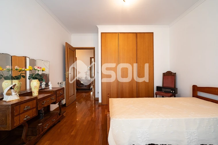 Moradia T4 para Venda em Ramalde Foto 10