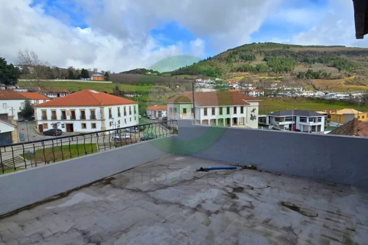 Prédio para Venda em Vinhais Foto 3