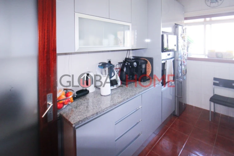 Apartamento T2 para Venda em Moreira Foto 9
