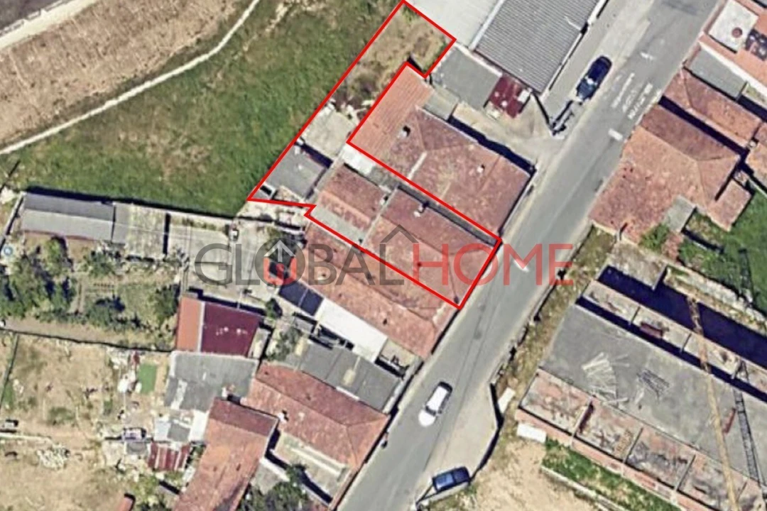 Moradia T3 para Venda em Gulpilhares e Valadares Foto 1