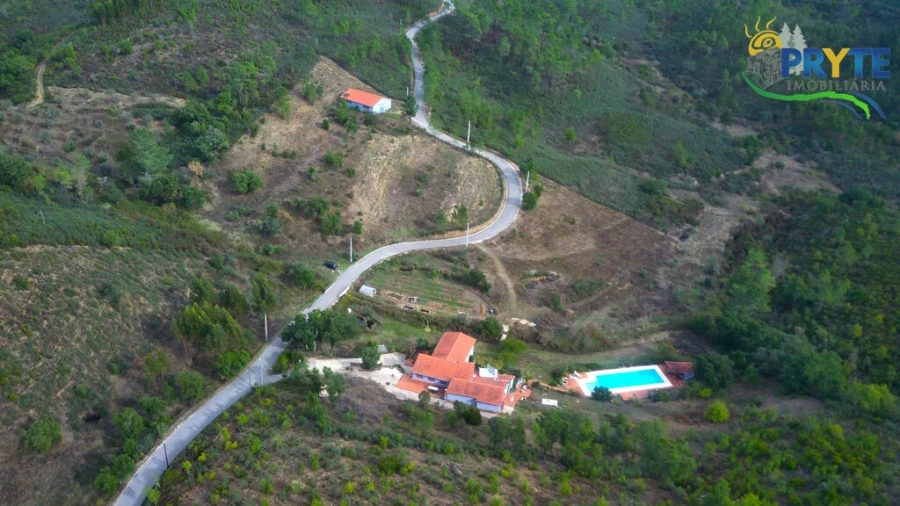 Quinta T5 para Venda em São João do Peso Foto 8