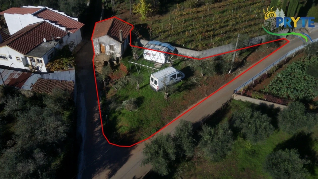 Terreno para Venda em Castelo Foto 2