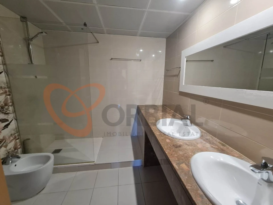 Apartamento T1 para Venda em Albufeira e Olhos de Água Foto 9