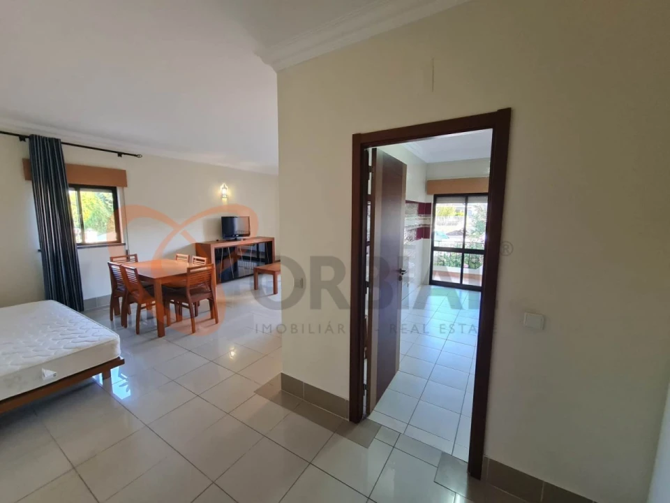 Apartamento T1 para Venda em Albufeira e Olhos de Água Foto 9