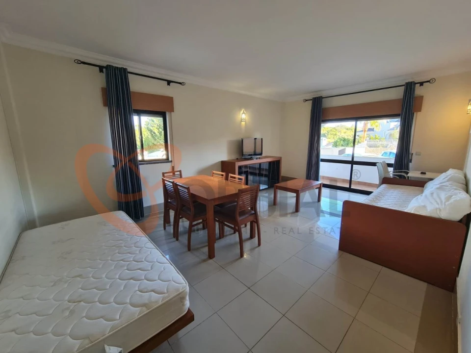 Apartamento T1 para Venda em Albufeira e Olhos de Água Foto 10