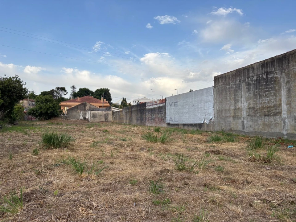 Moradia T6 para Venda em Madalena Foto 16