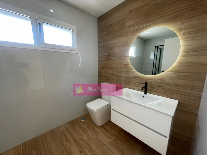 Moradia T4 para Venda em Nossa Sra de Fatima Foto 7