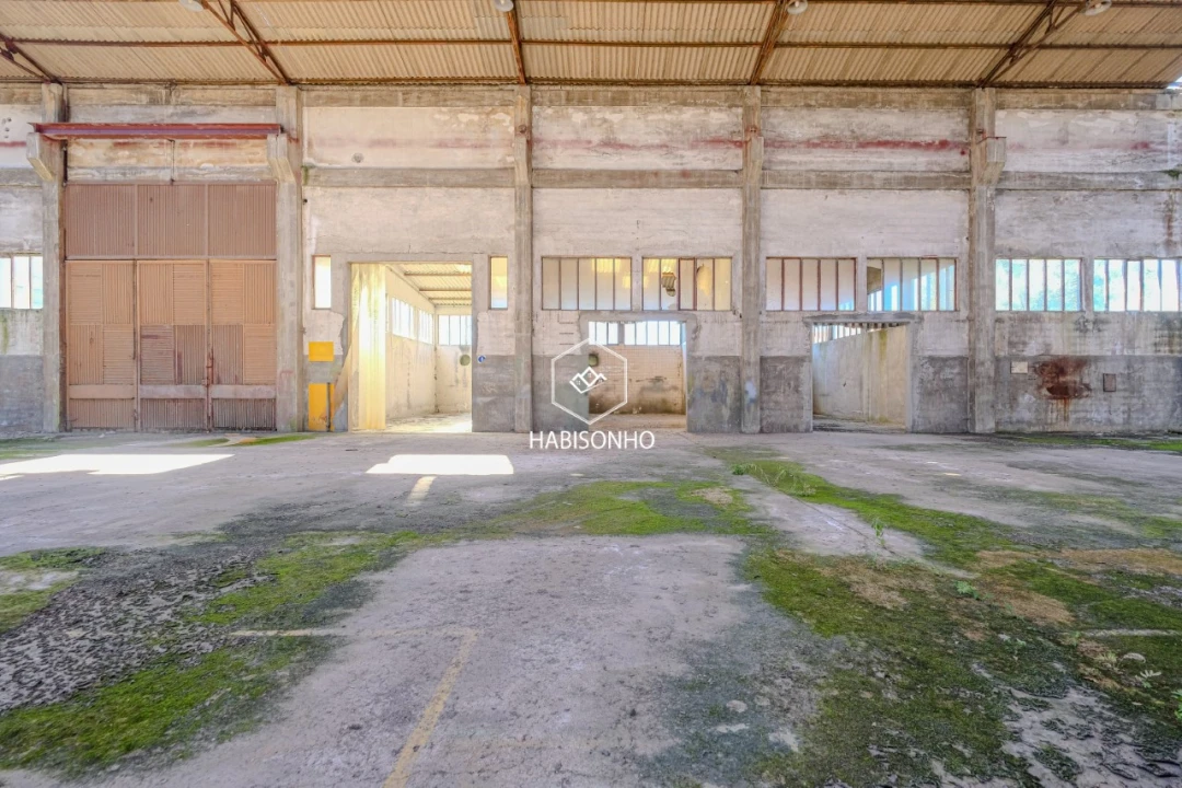 Armazém para Venda em Foz do Sousa e Covelo Foto 6