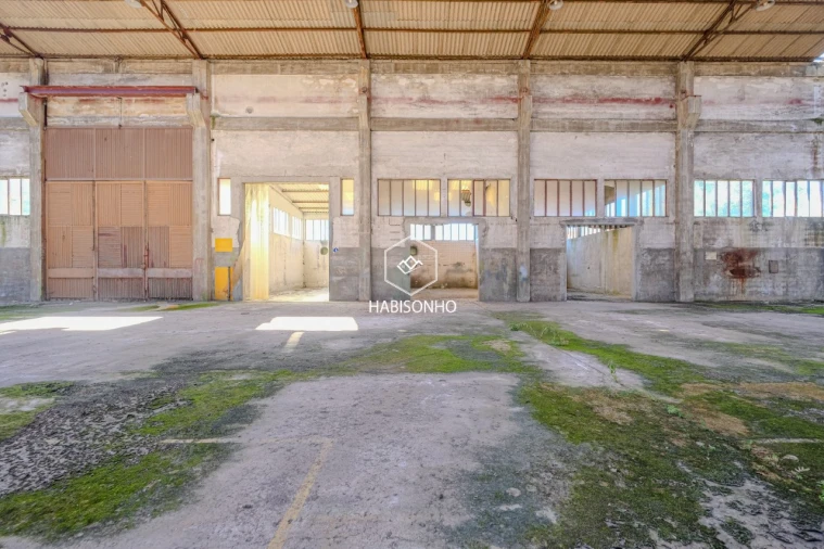 Armazém para Venda em Foz do Sousa e Covelo Foto 6