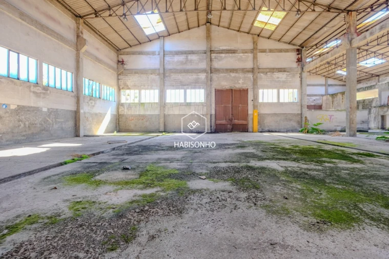 Armazém para Venda em Foz do Sousa e Covelo Foto 9