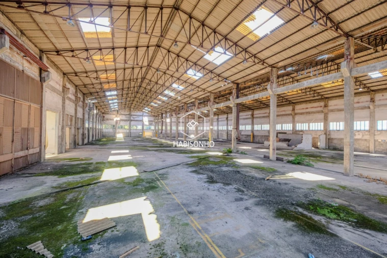 Armazém para Venda em Foz do Sousa e Covelo Foto 10