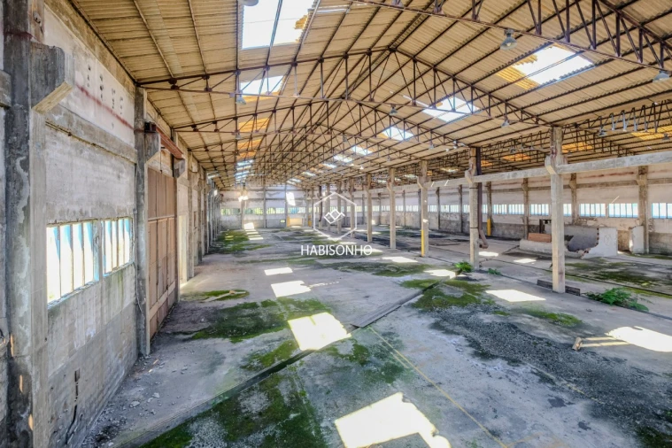 Armazém para Venda em Foz do Sousa e Covelo Foto 12