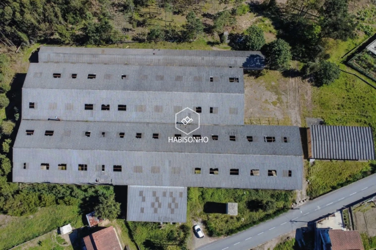 Armazém para Venda em Foz do Sousa e Covelo Foto 19