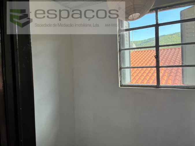 Moradia T3 para Venda em Barroca Foto 25