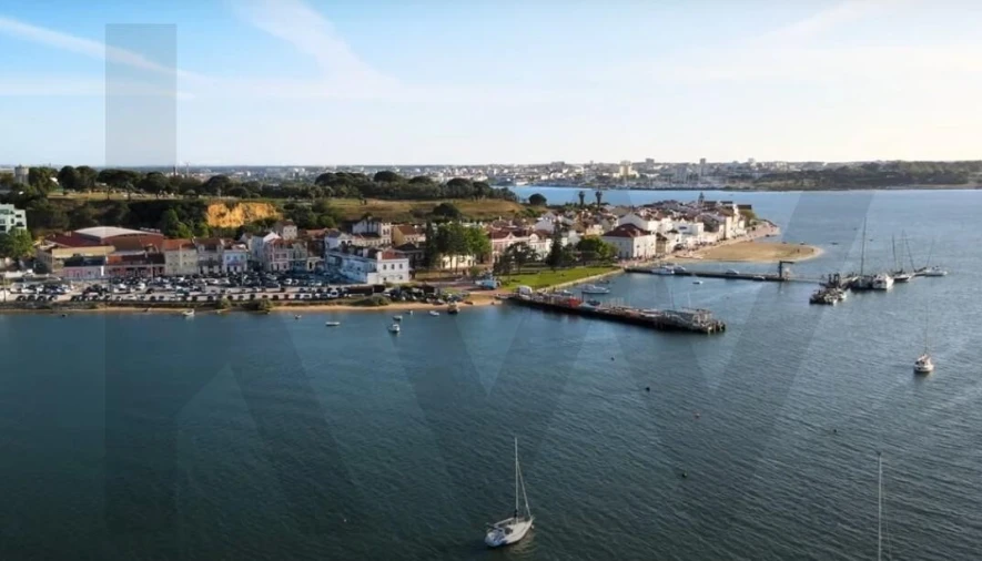 Prédio para Venda em Seixal, Arrentela e Aldeia de Paio Pires Foto 14