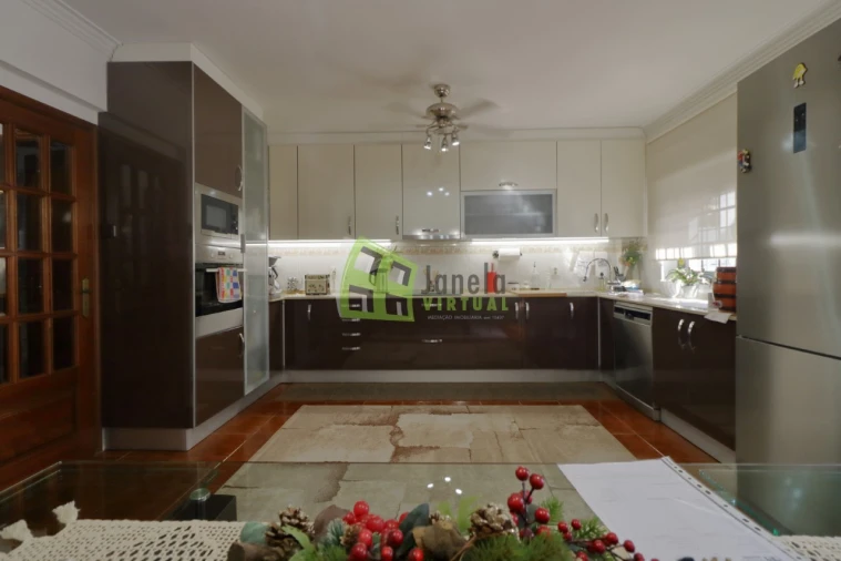 Moradia T3 para Venda em Corroios Foto 5