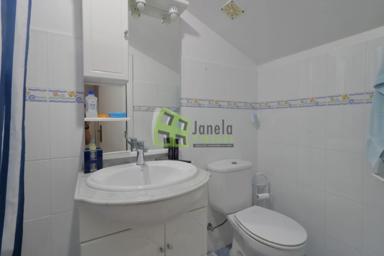 Moradia T3 para Venda em Corroios Foto 32