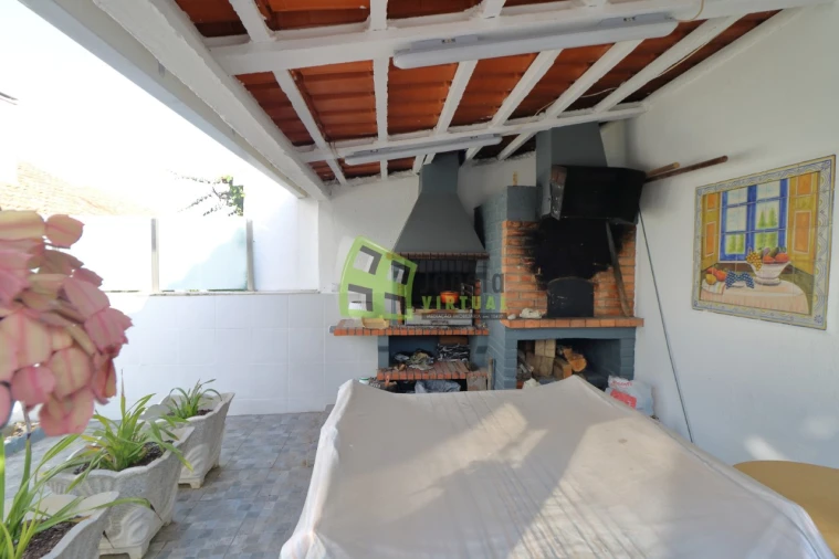 Moradia T3 para Venda em Corroios Foto 35