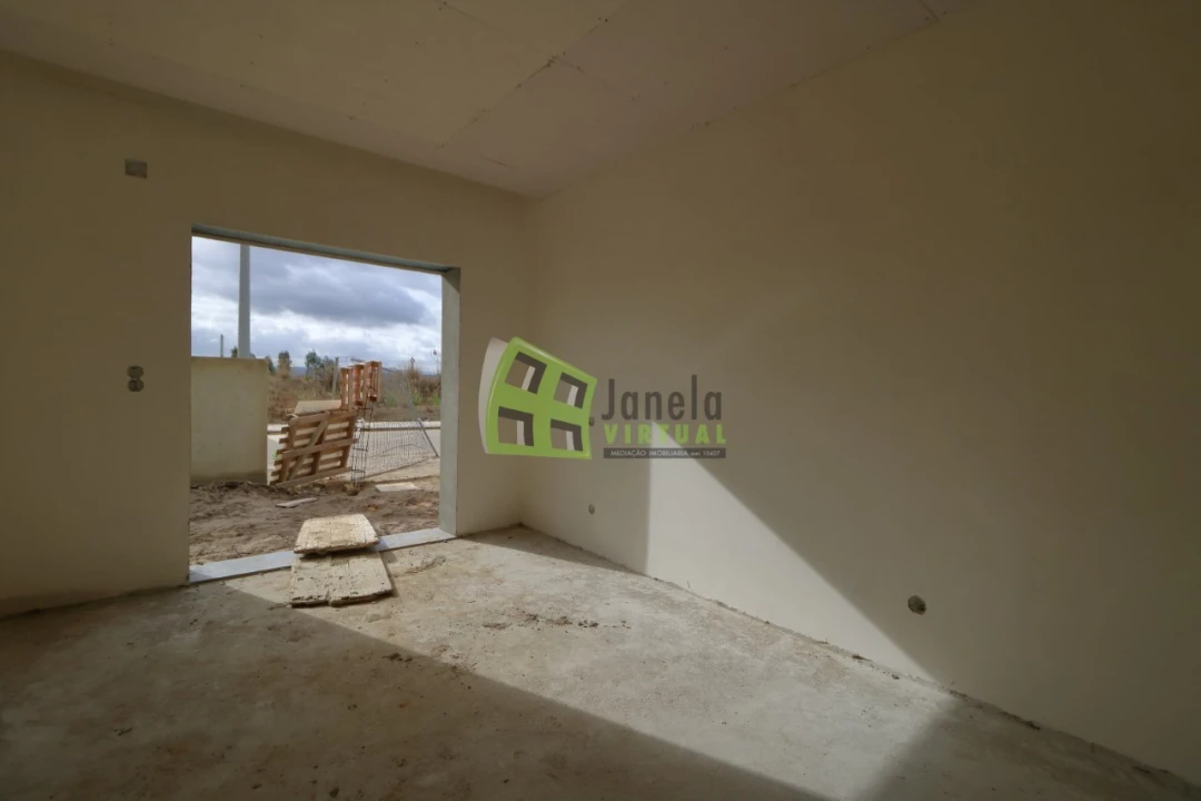 Moradia T4 para Venda em Quinta do Anjo Foto 5